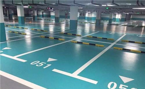 皮山皮山环氧地坪中涂：构筑坚固地面的关键环节